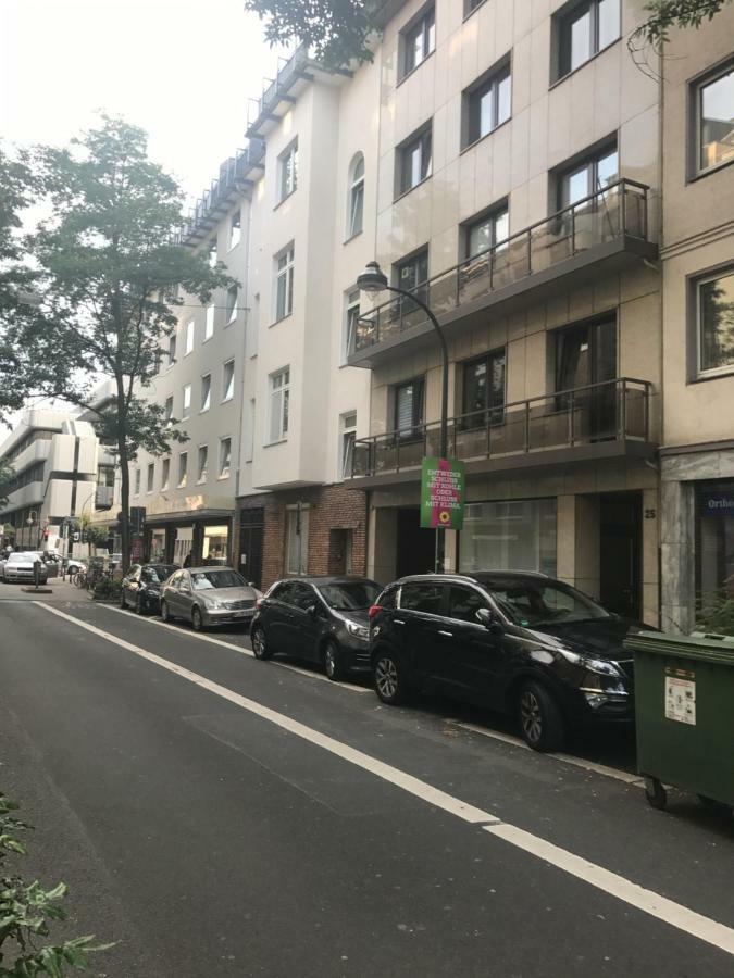 Apartment Sofia Dusseldorf Bagian luar foto